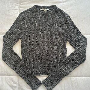 Express Mock Neck Longsleeve Crop Top